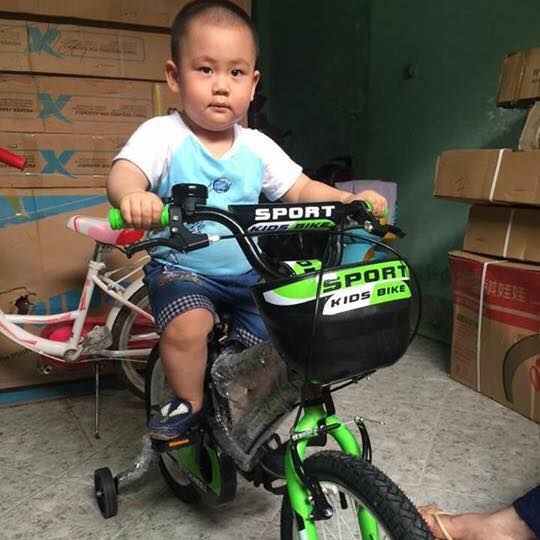 Xe đạp trẻ em giúp bé vui chơi vận động bổ ích.