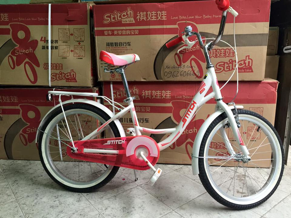 Xe đạp trẻ em 2 bánh Stitch giá rẻ